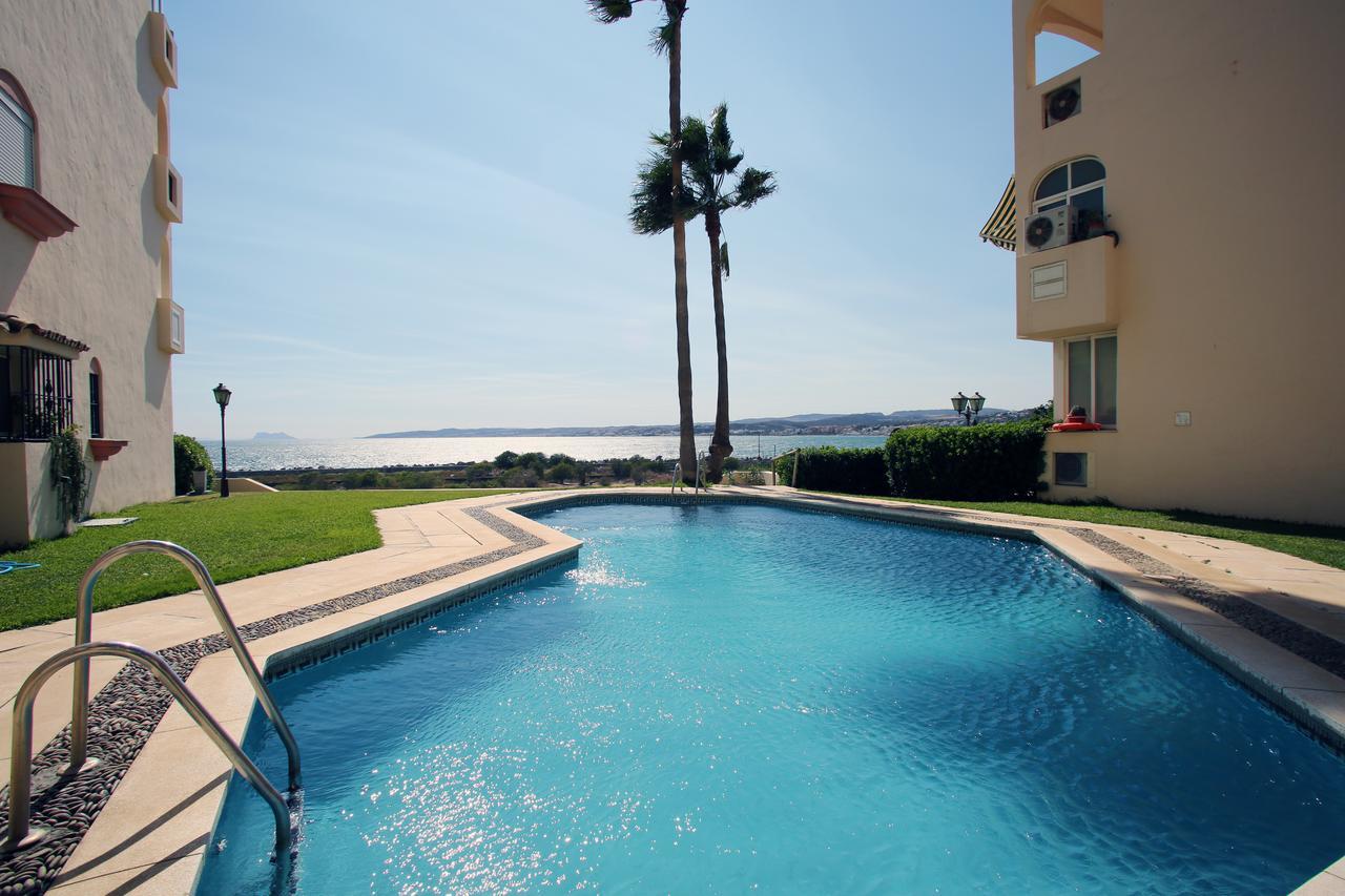 Ferienwohnung Marina Bay Playa Del Cristo Estepona Exterior foto